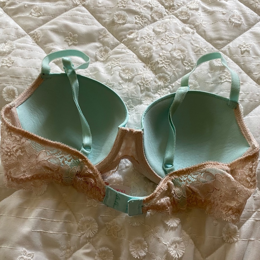 Sea-foam Green Victoria Secret Bra with Jewels! - Picture 2 of 3